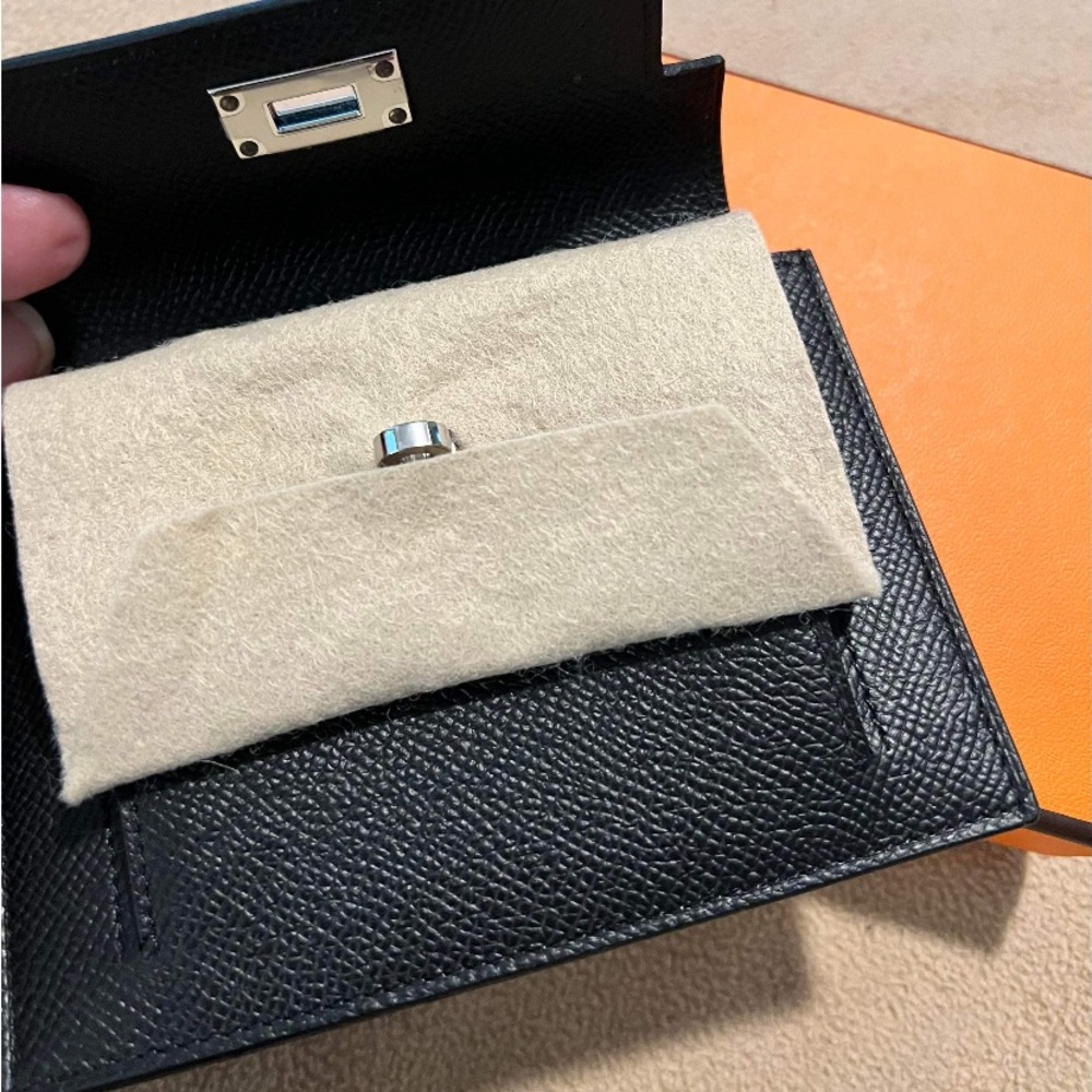 Hermes Black Kelly Compact Wallet - Picture 3 of 5